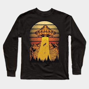 UFO catches fisherman Long Sleeve T-Shirt